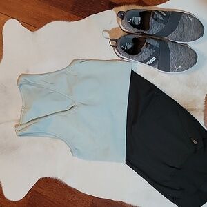 ATHLETA  Pale Blue Ribbed Crop Top M